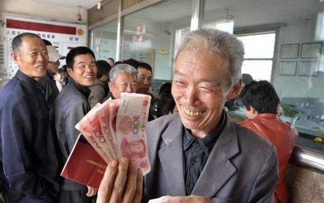 澳門二四六天天資料大全2023,策略調整改進_DWK29.191流線型版