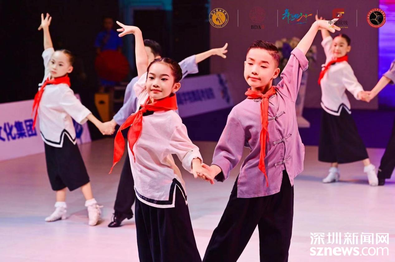 男孩獲獎幼兒舞蹈，自然美景的心靈之旅展演