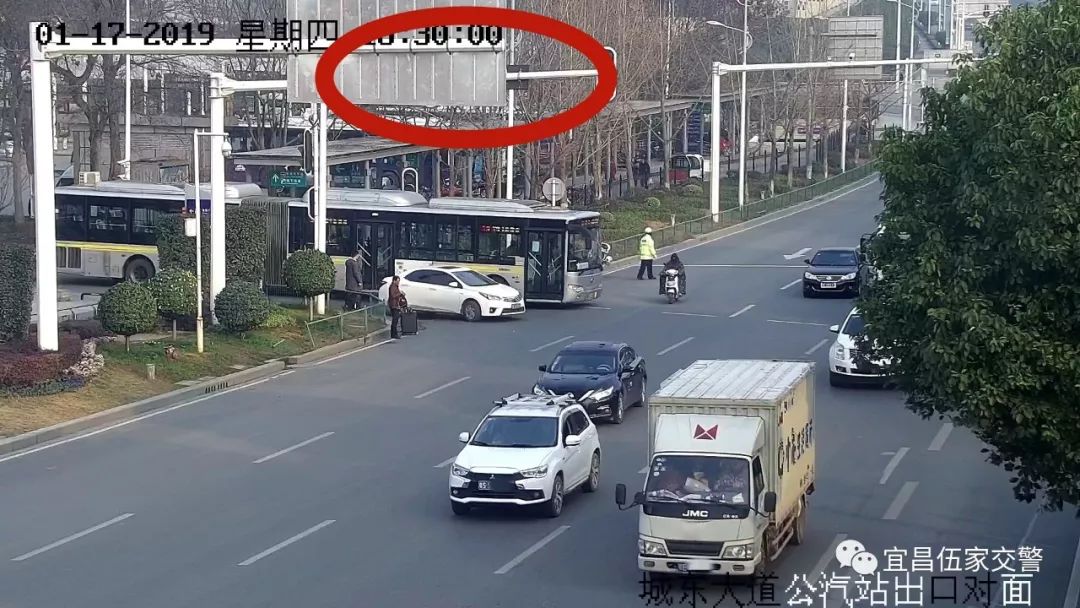 宜昌東站停車費最新調(diào)整，細節(jié)展現(xiàn)溫情關(guān)懷