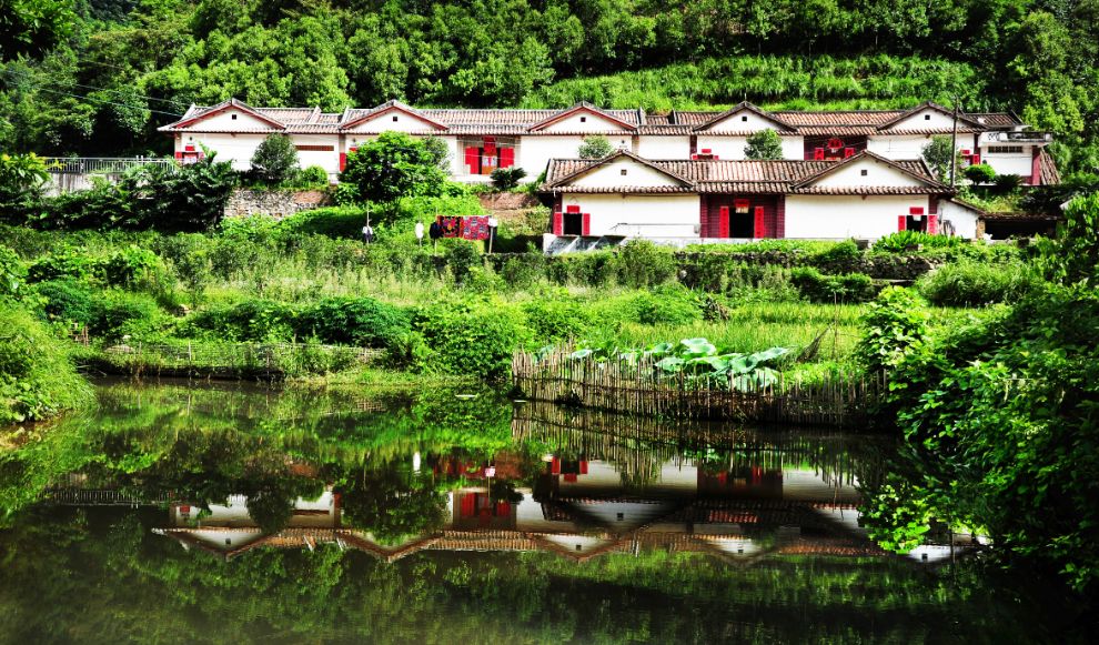 最新農(nóng)村垃圾池圖，解讀鄉(xiāng)村環(huán)保新動(dòng)向的啟示與變革