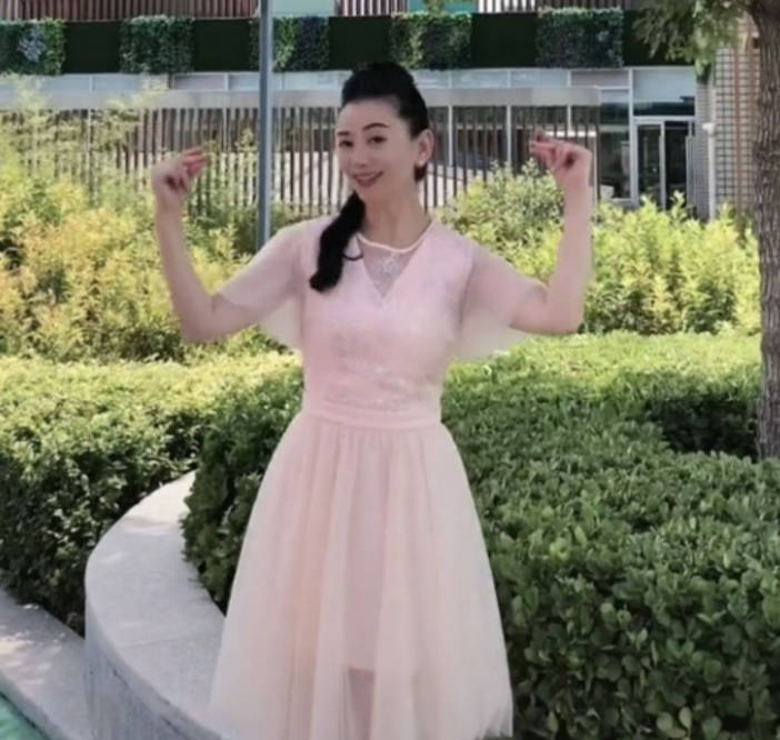 杜旭演員,從變化中成長(zhǎng),自信鑄就夢(mèng)想之路