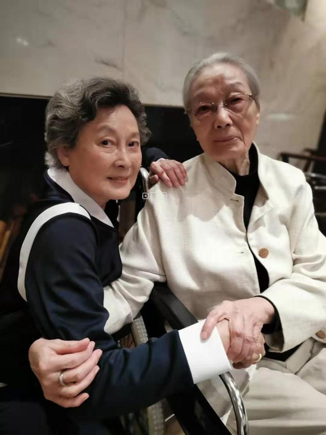 92年演員的成長(zhǎng)之路，學(xué)習(xí)、自信與成就的力量
