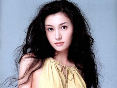 星光熠熠，明星女主角的追夢之旅小說??
