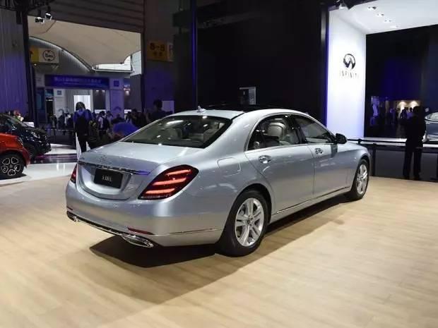 公司上市慶典啟航,共創輝煌,夢想揚帆起航橫幅標語