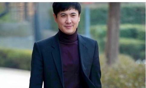 香港喜劇男星的小巷奇遇,發現隱藏的特色小店