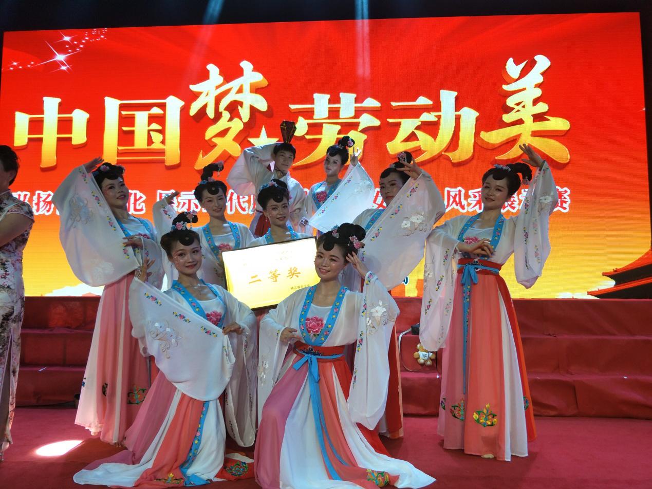 青衫煙雨新書揭曉，一場心靈尋覓平靜的旅程