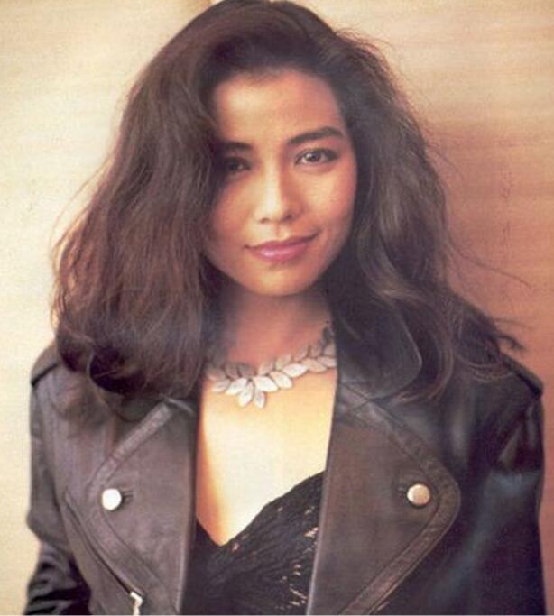 揭秘明星真實面孔，正面照展現(xiàn)璀璨光環(huán)下的真實風采