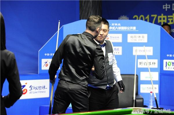 中式八球風云,小巷深處的八球比賽視頻