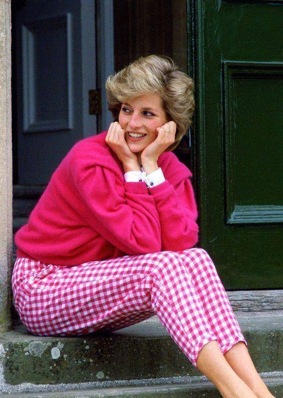 戴安娜最新科技風采,領略前沿高科技產品的魅力,重塑生活之美